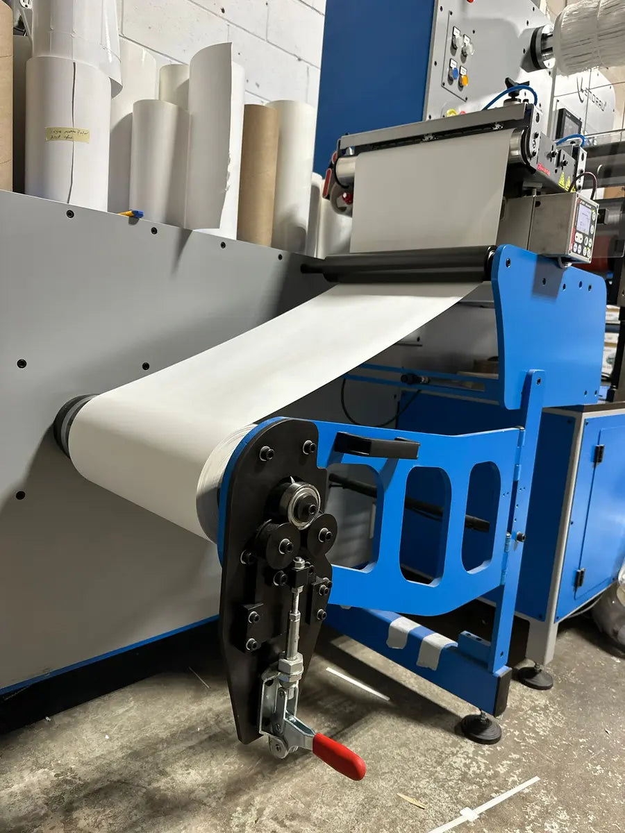 Label finishing and production equipment